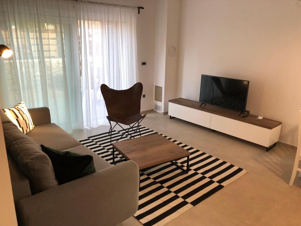 Apartman Linda Lägenhet Cres Exteriör bild