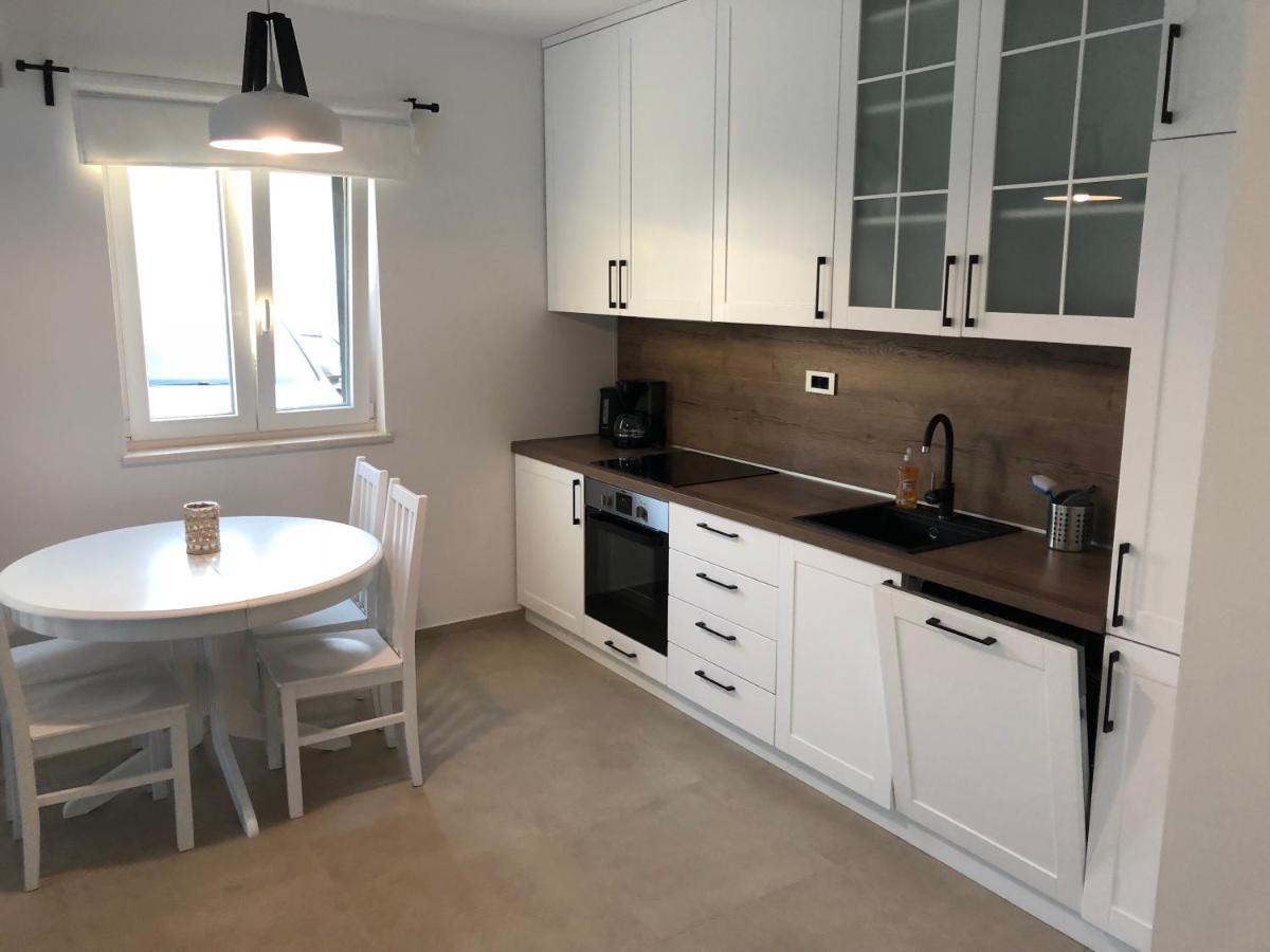 Apartman Linda Lägenhet Cres Exteriör bild
