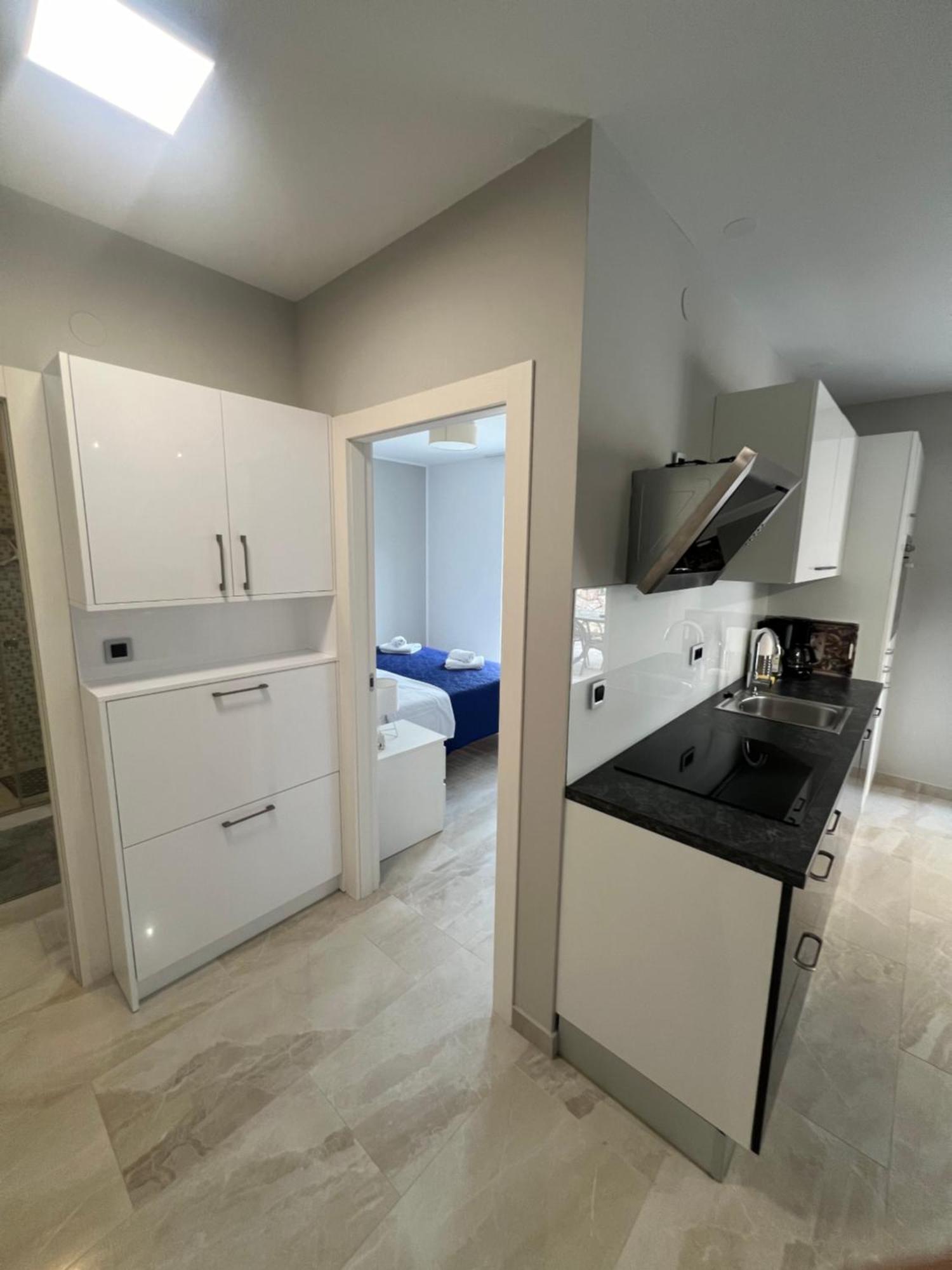 Apartman Linda Lägenhet Cres Exteriör bild